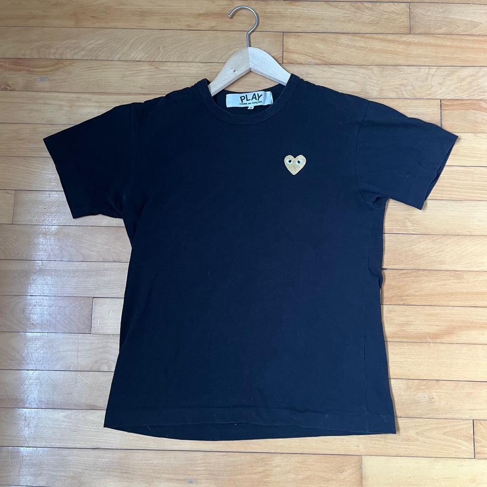 Comme des Garcons Play Black T-Shirt Gold Glitter Heart Logo Japan Mens M